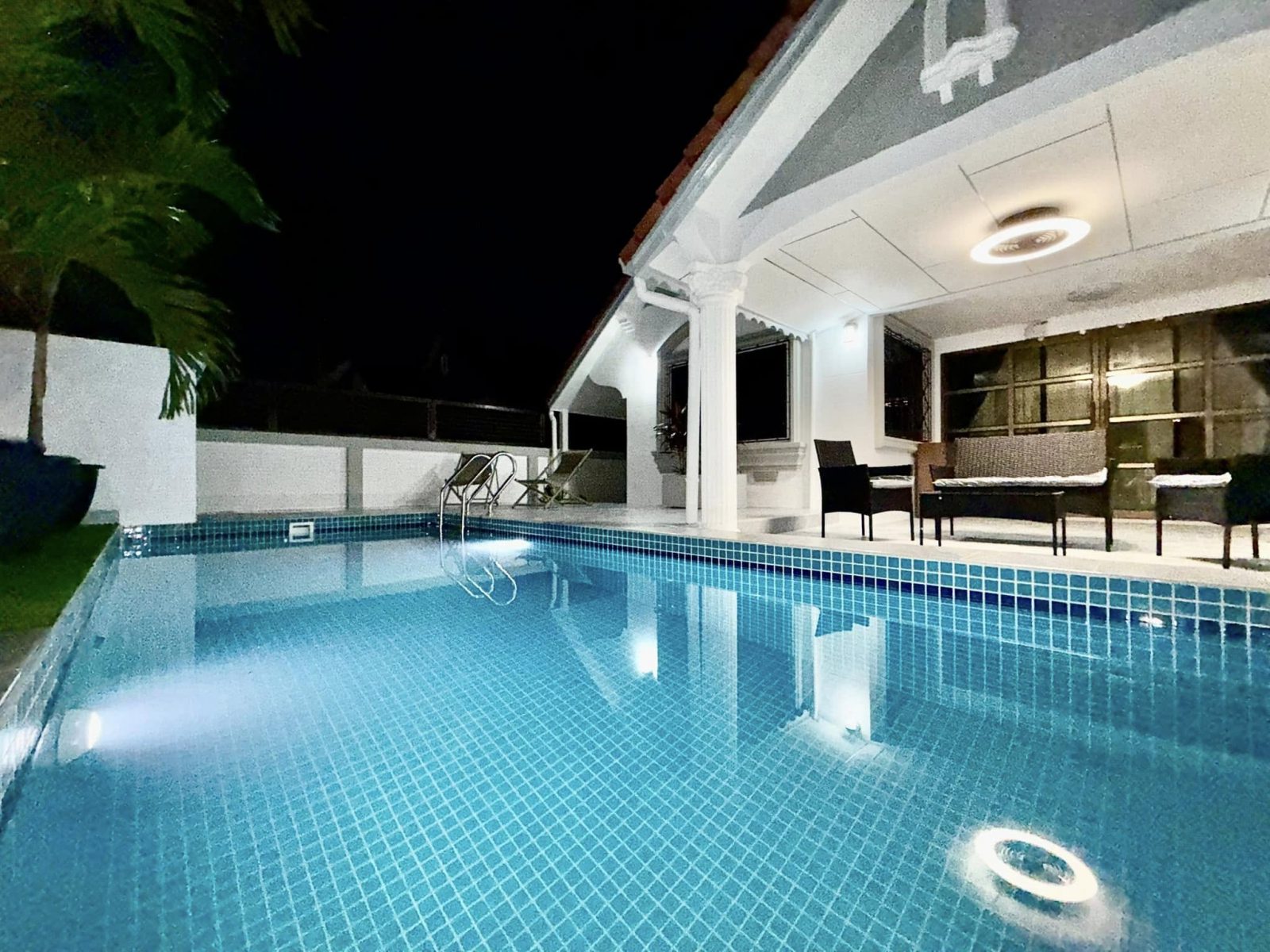 Pool Villa for Rent in East Pattaya, Pets allowed.