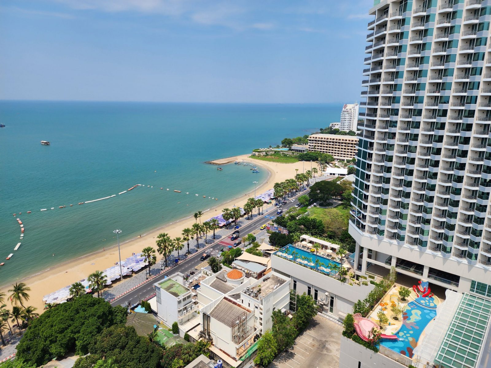 Sea View Beach Road Condo  For Rent