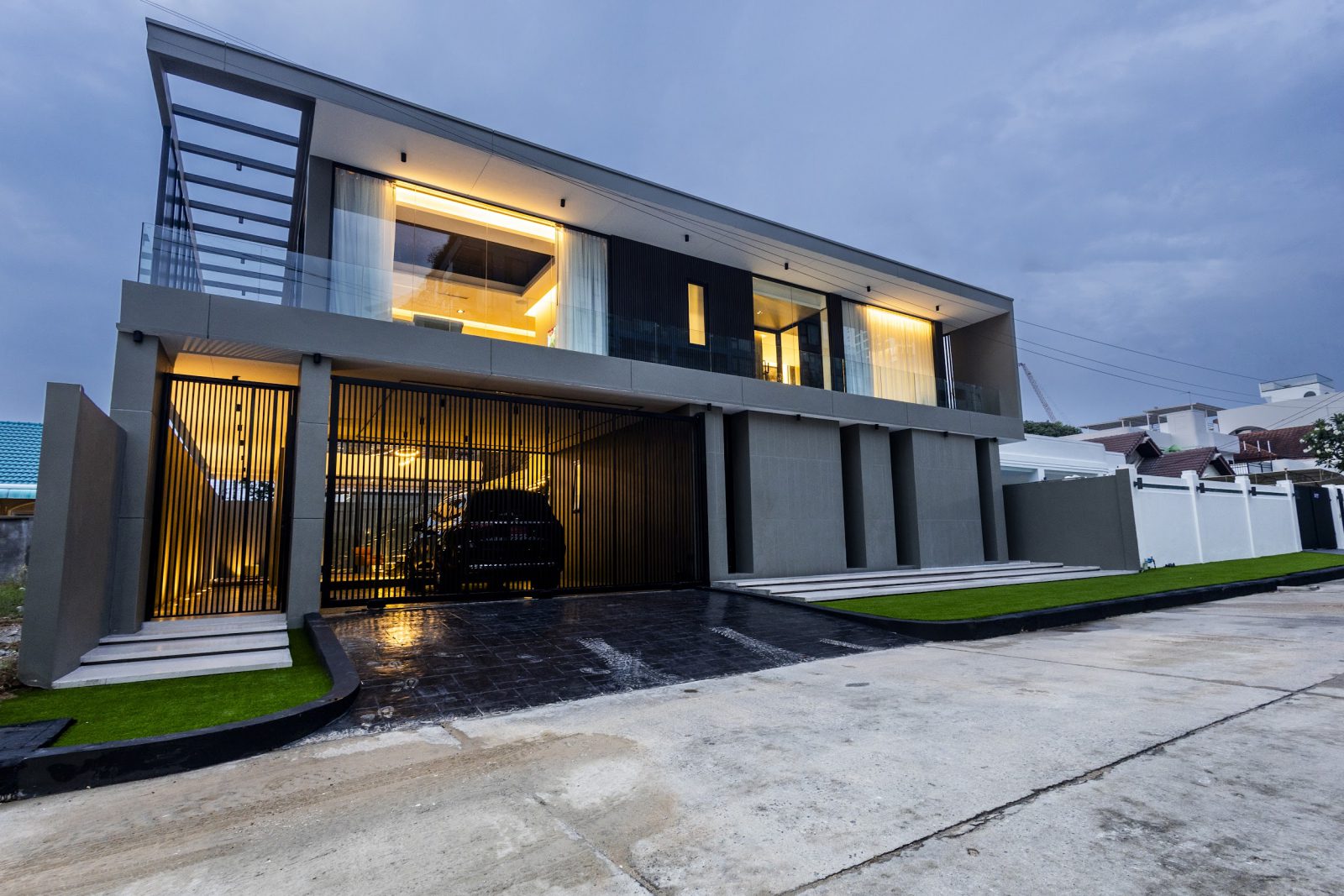 Brand-New Luxury Modern Pool Villa for Rent