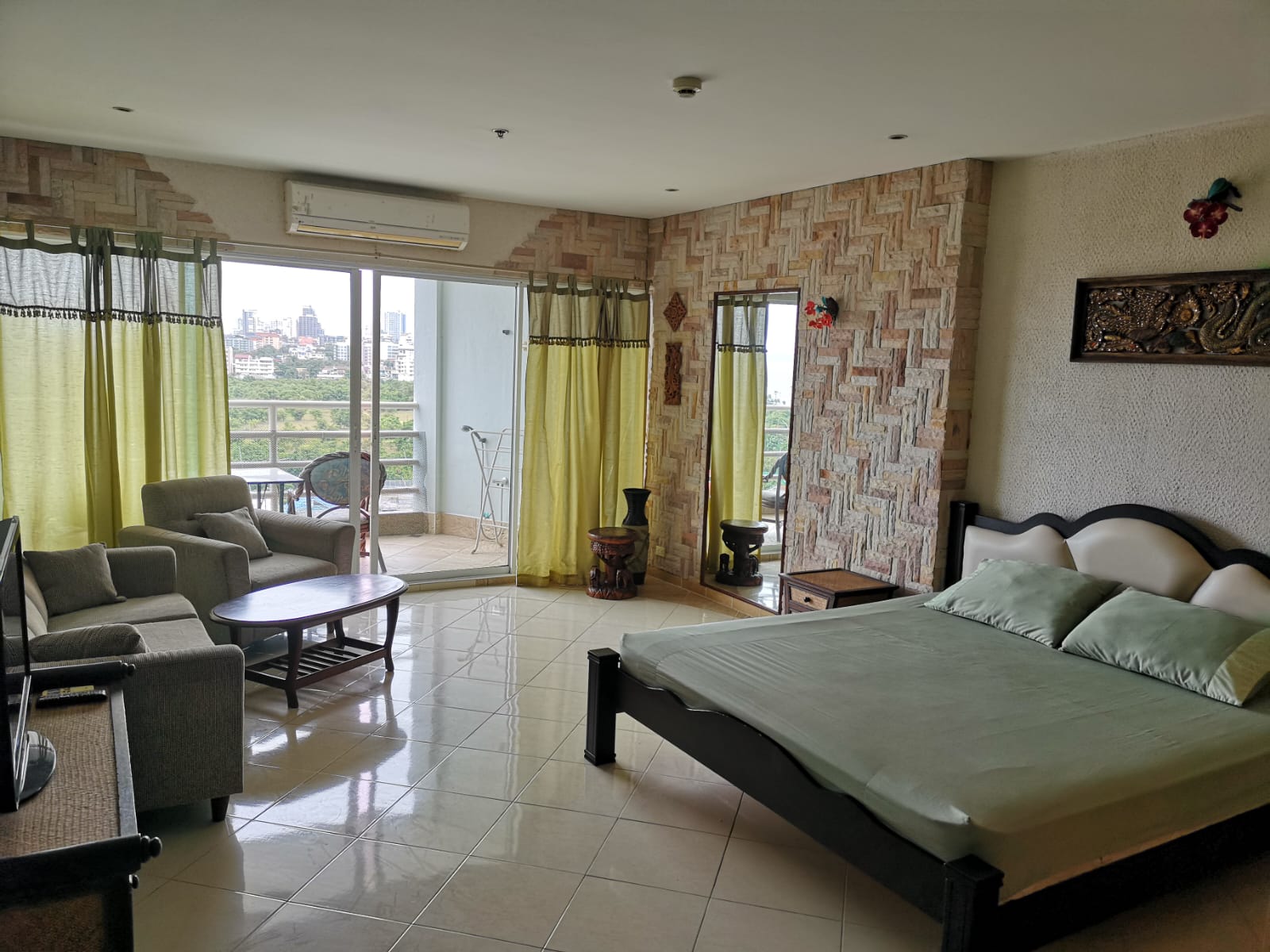 Studio For Rent @View Talay 5D
