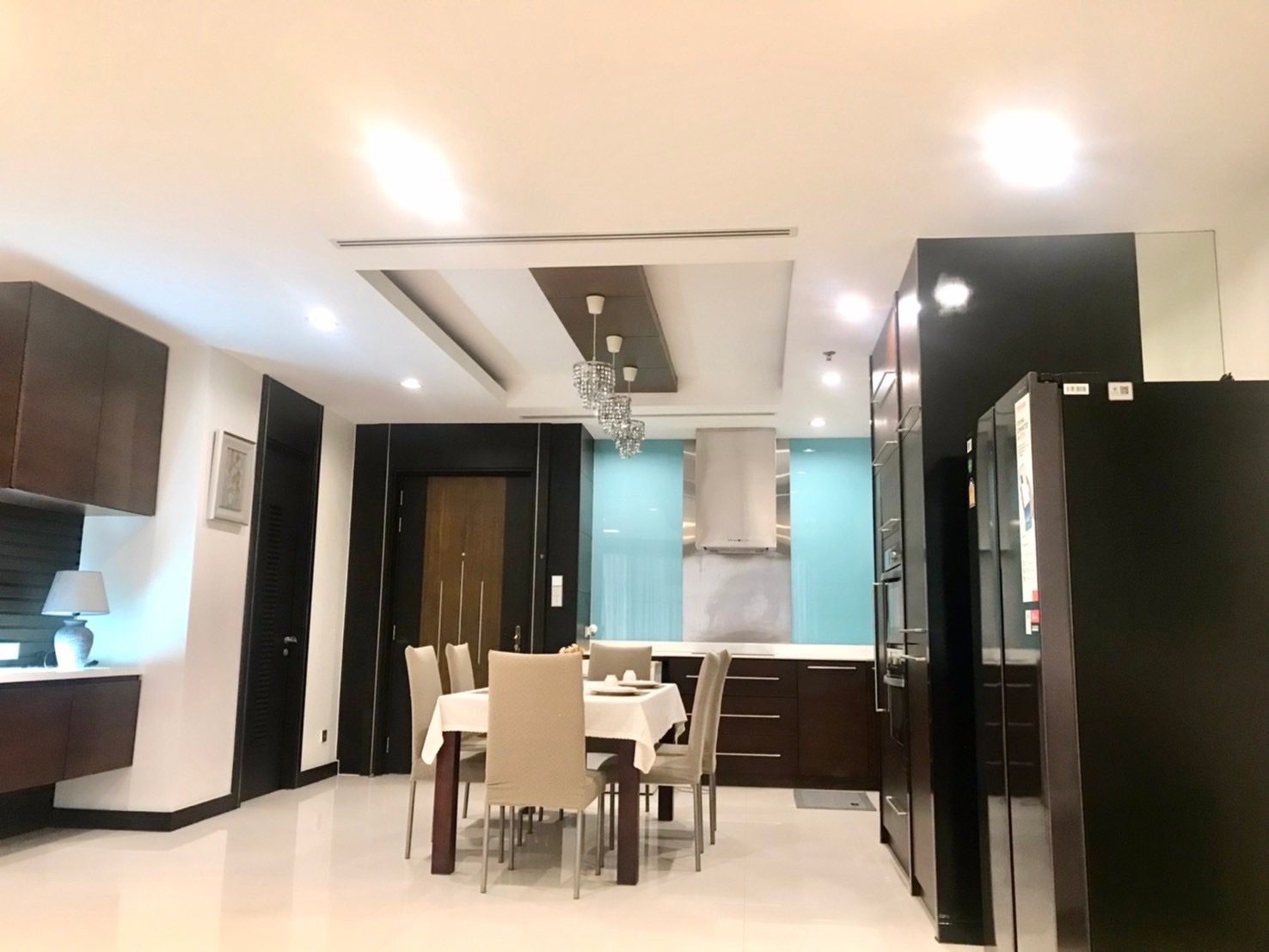 Ananya Condominium – Stylish Beachfront Living for Rent