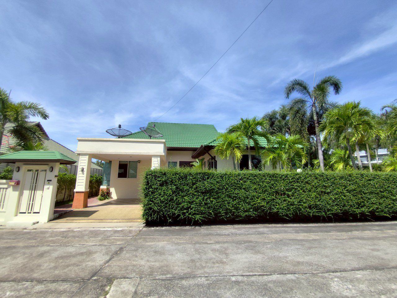 Comfortable Pool Villa for Sale in Takhian Tia – 1-Storey Detached Home